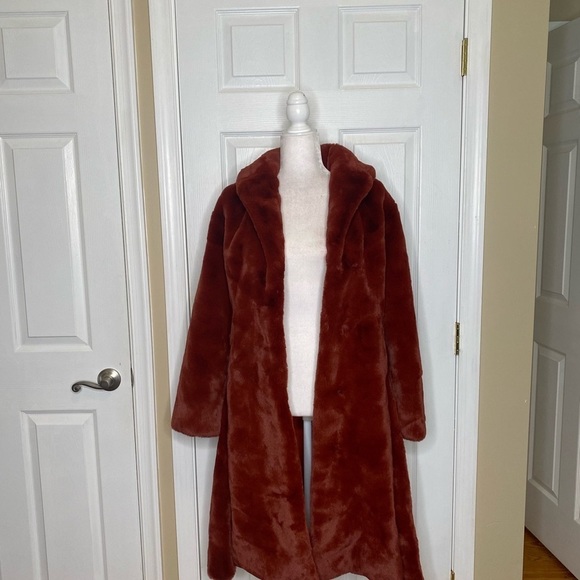 Allen Schwartz Greta Faux Fur Coat Red Size Small NWT - Picture 8 of 16